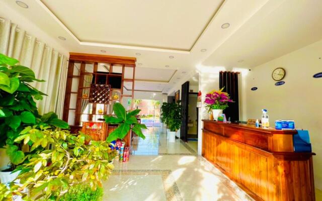 Hung Vuong Resort