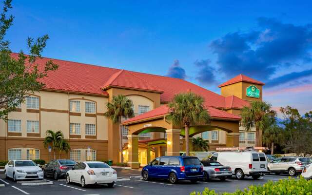 La Quinta Inn and Suites Fort Myers I-75