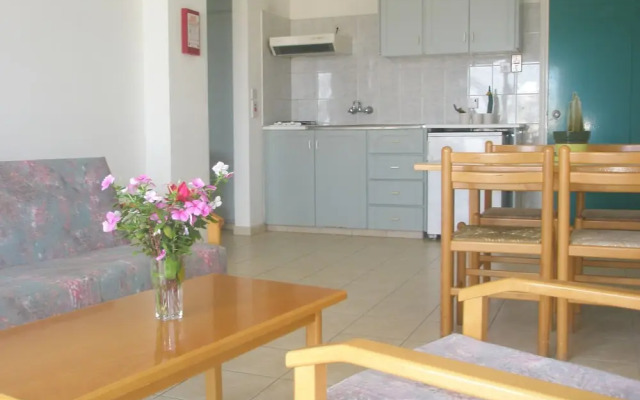 DebbieXenia Hotel Apartments