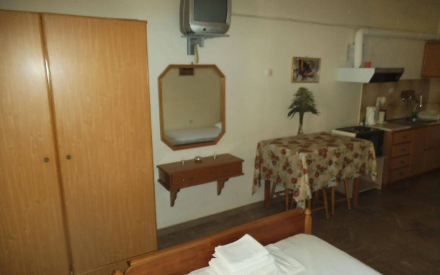 Villa Xenos Studios & Apartments