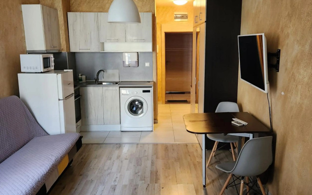 Colonel apartment 953