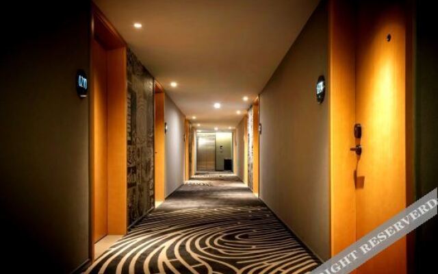 Hangzhou Yunrui@Hotel (Linping Yintai Department Store Pedestrian Street)