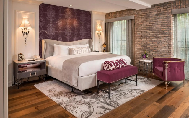 The Ivey's Hotel