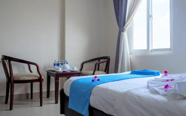 Phong Lan 2 Hotel