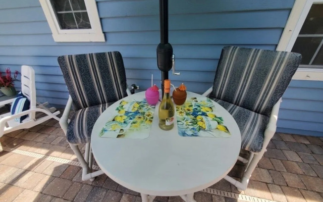 Beach Blossum 3 Bedroom Home