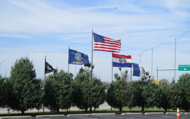 Crescent Hotel Kansas City South