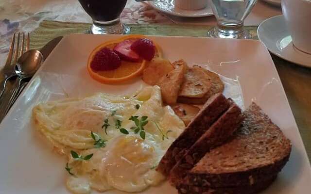 Terra Bella by the Shore