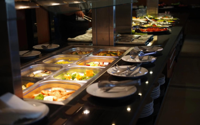 Perla Plaza Hotel