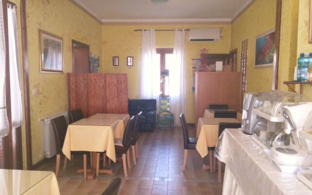 B&B Fantar House