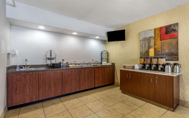 Econo Lodge Broken Arrow - Tulsa