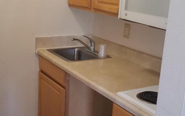 InTown Suites Extended Stay Select New Orleans LA - Harvey