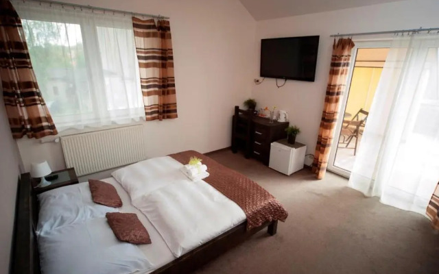 BedRooms 3 Maja 15A