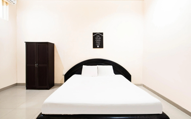 OYO Life 3053 Kost Putra Mm