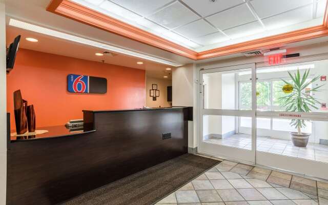 Motel 6 Bristol, VA