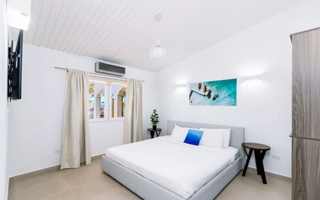1 MIN Walk 2 Arashi Beach Suite w Roofdeck Pool
