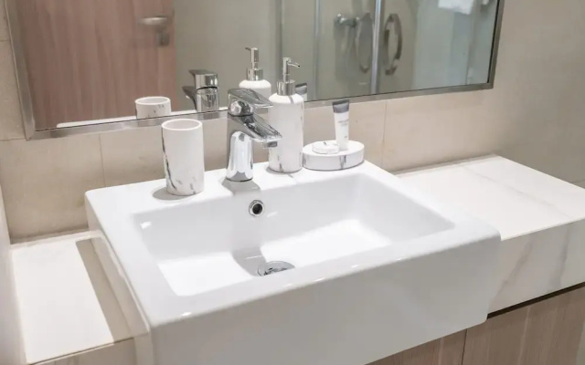 Indulging 1 Bedroom in Azizi Riviera 6