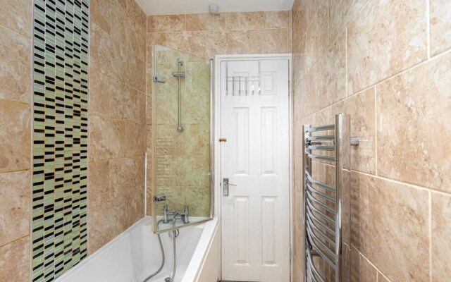 Saddler House Deluxe Guest Room