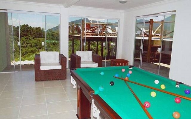 Pousada Penedo House