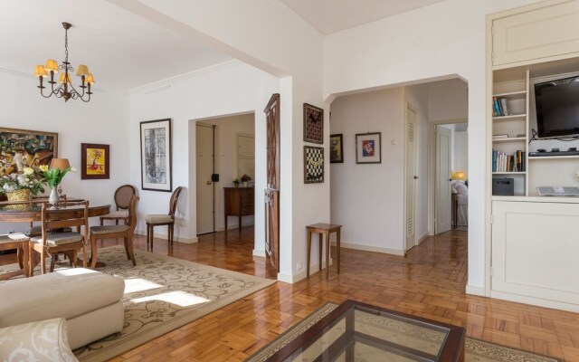 Carcavelos Beach Apt