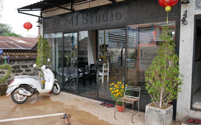 41 Studio - Adults Only