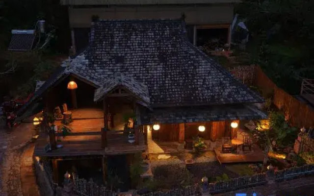Mangjing Impression Courtyard