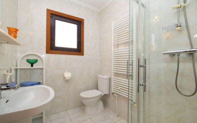 House Cecile Calpe/Calp