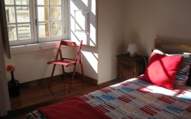 Johnie's Place Lisbon Hostel & Suites