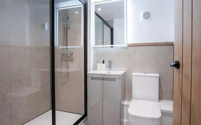 Flat 2 - 1 Bedroom Apartment - Tenby