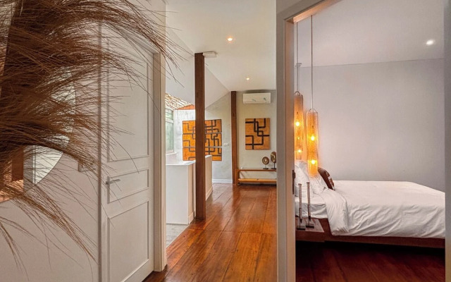 Tropical Townhouse 3 Bedrooms Seminyak