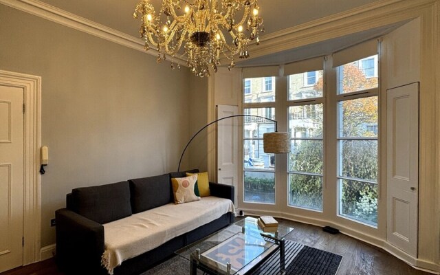 Elegant & Beautifully Presented 1BD Flat- Chelsea!