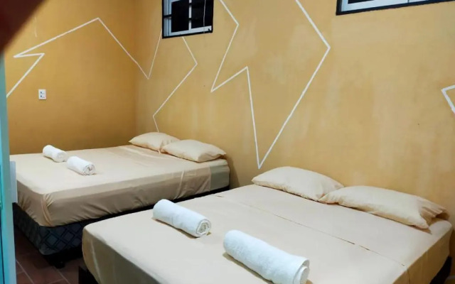 Casa Mexicana Amplia con Seguridad, Alberca y Parking