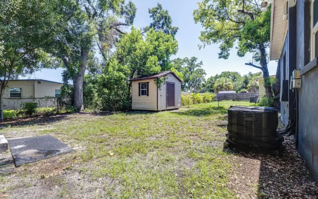Whispering Oaks Getaway