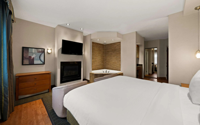 Best Western Plus Orangeville Inn & Suites