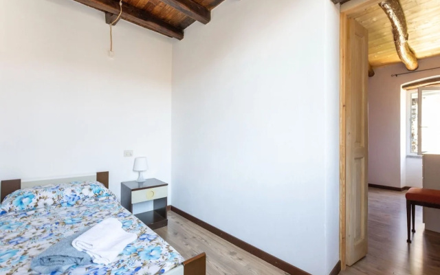 Cozy Hideaway Above Lake Como