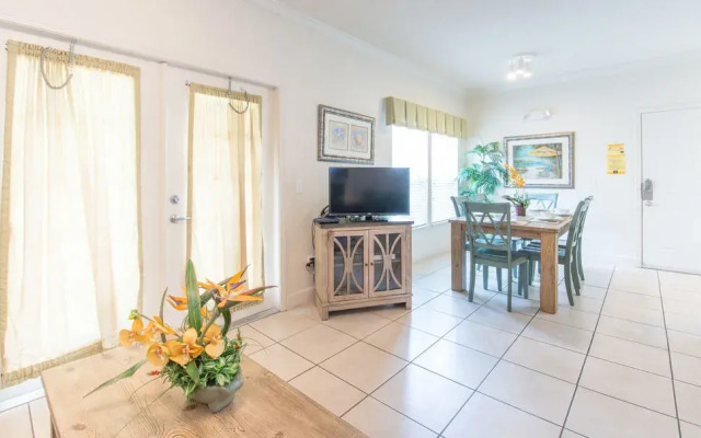 22-101 Lucaya - Master Vacation Homes