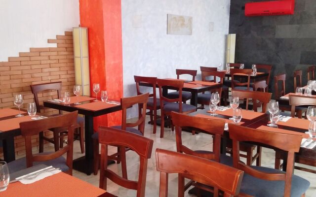 Hotel Playamaro