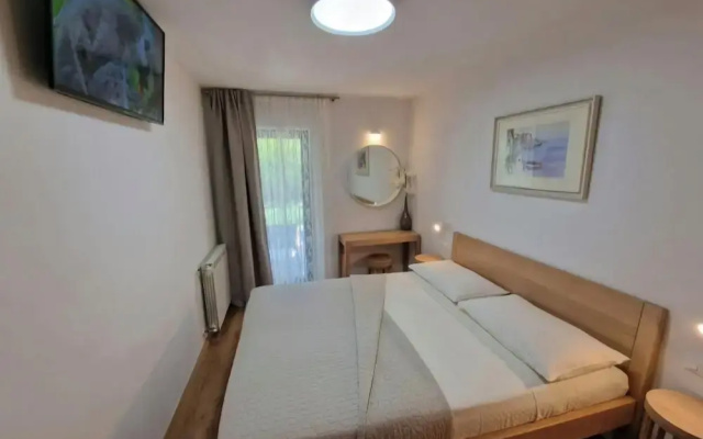 Apartments Cerin
