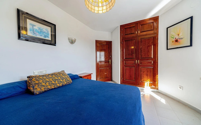 Villa With 3 Bedrooms in Teulada, With Wonderful sea View, Private Poo - фото 4