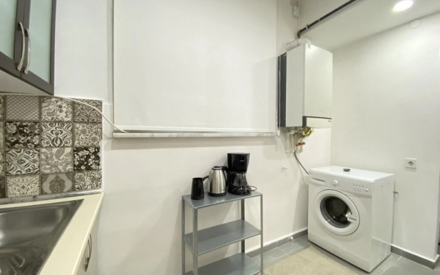 Flat Near Bagdat Street With Chic Interior Design