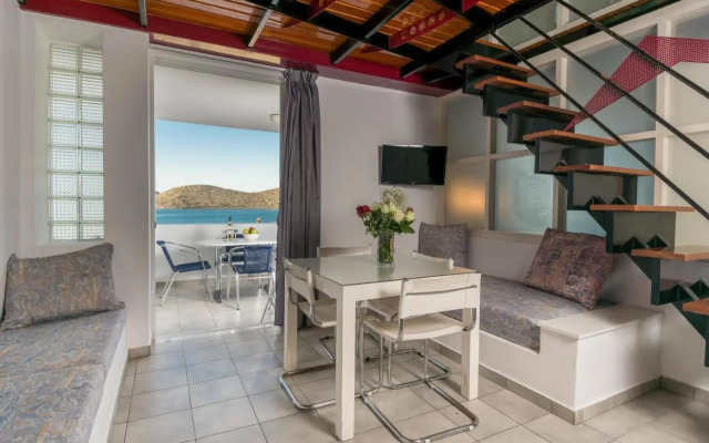 Markakis Apartments Elounda