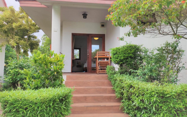 Armonia Village Resort and Spa