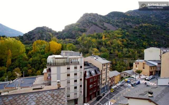 Apartment with 3 Bedrooms in Escaldes-Engordany, with Wonderful Mountain View And Wifi