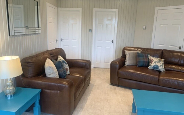 Birch Lodge 20 With Hot Tub, Newton Stewart