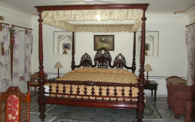 Hotel Pushkar Palace