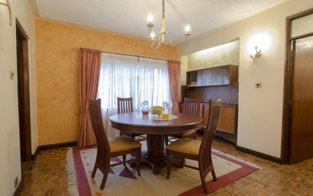 Mimosa Court Apartments