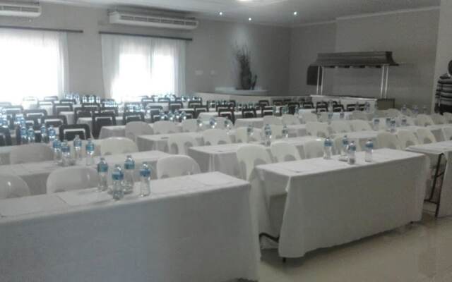 Tradewinds Country Inn