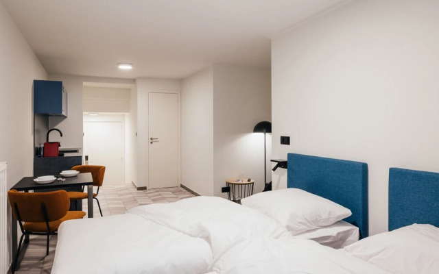 13 O'clock Hostel