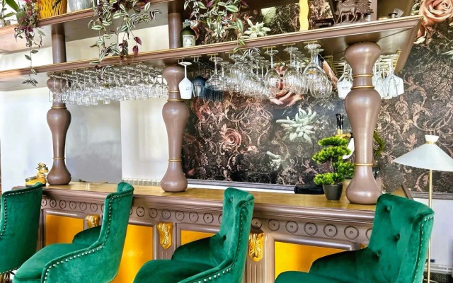 . RIVIERA 990 - Camere de Inchiriat