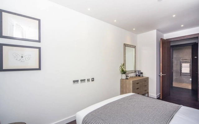 Luxury Manhattan 2 Bed Battersea
