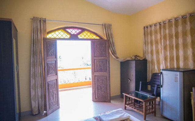 Larios Beach Holidays